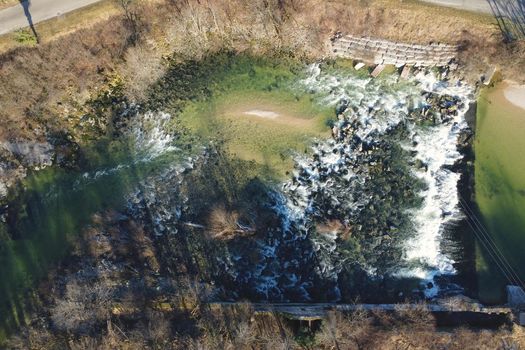 19 décembre 2024 – La Fondation des pêcheurs signe l’acquisition de l’ancienne marbrerie de Molinges (Jura)